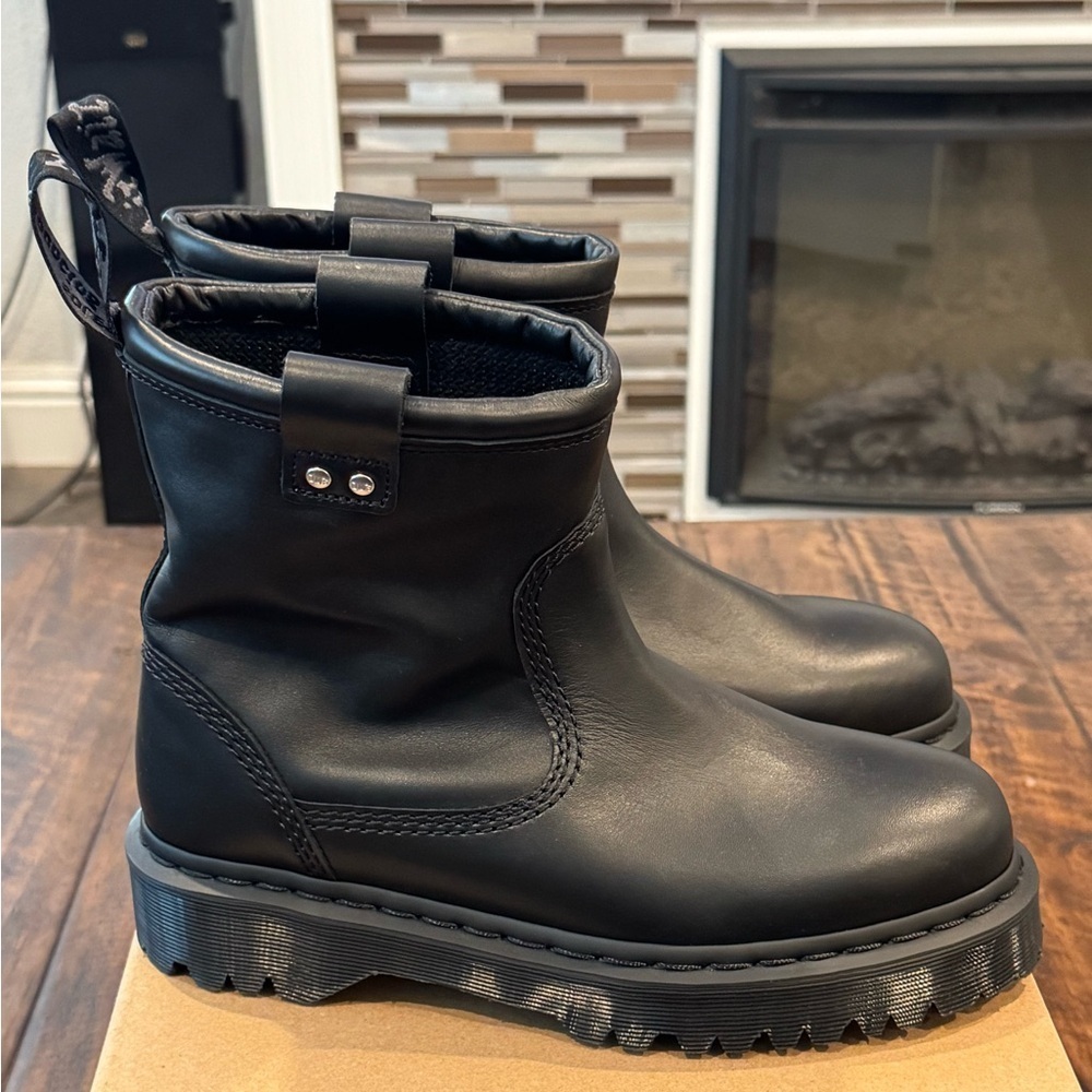 Dr. Martens Anistone Lo Biker Boot (NWOT)